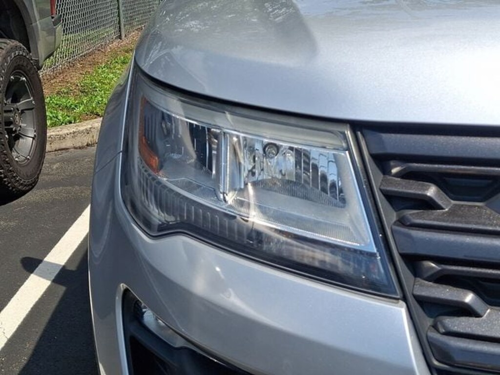 Used 2018 Ford Explorer XLT SUV