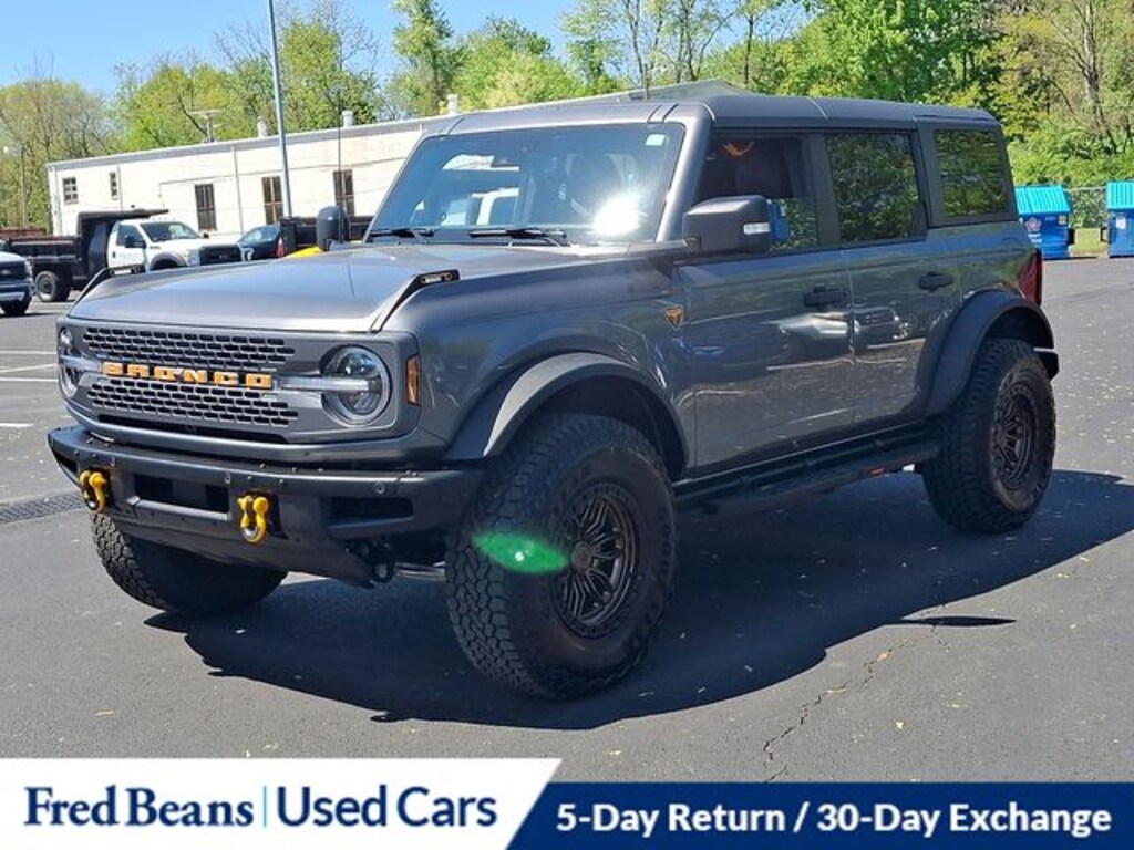 Used 2025 Ford Bronco Badlands SUV