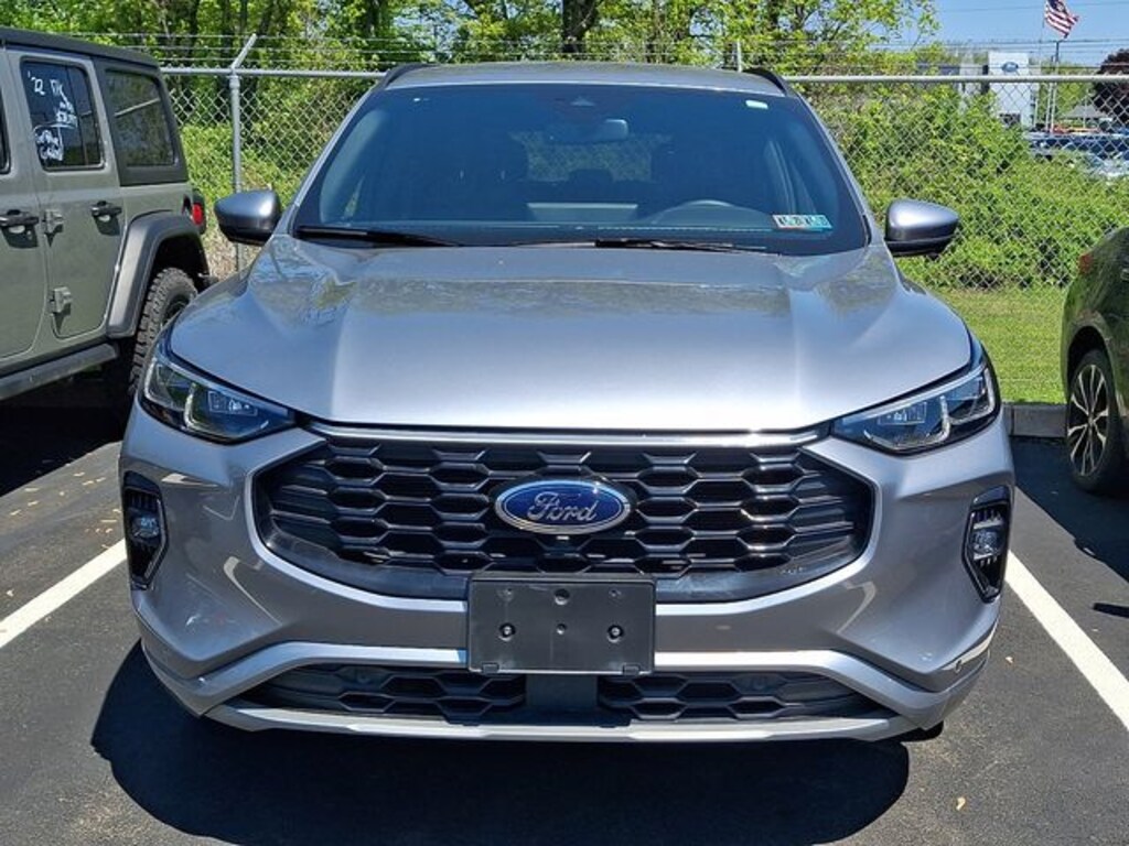 Used 2023 Ford Escape Hybrid ST-Line Elite SUV