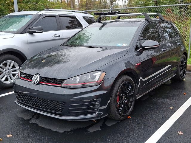 2017 Volkswagen Golf GTI SE photo 2