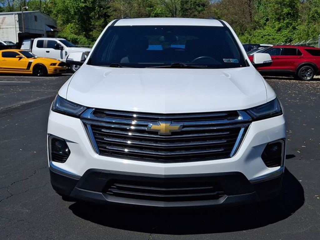 Used 2023 Chevrolet Traverse LT SUV