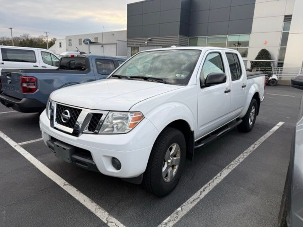 Used 2012 Nissan Frontier SV Truck Crew Cab