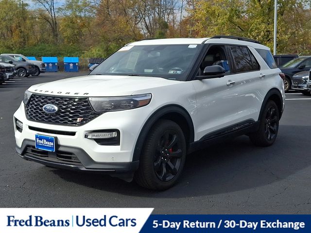 2022 Ford Explorer ST photo 3