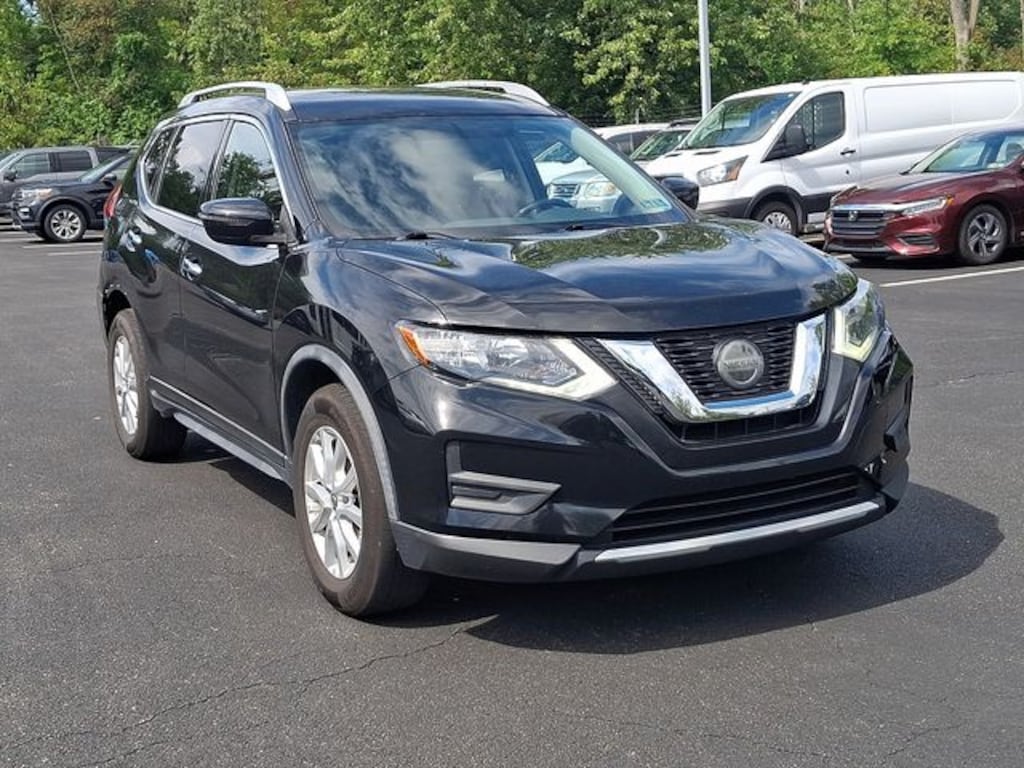 Used 2018 Nissan Rogue SV SUV
