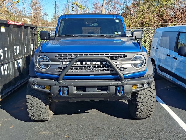 2022 Ford Bronco Badlands photo 2