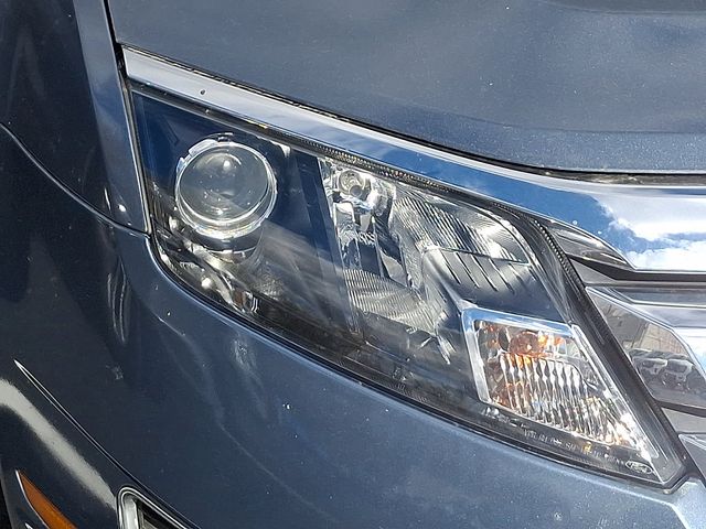 2012 Ford Fusion SEL photo 2