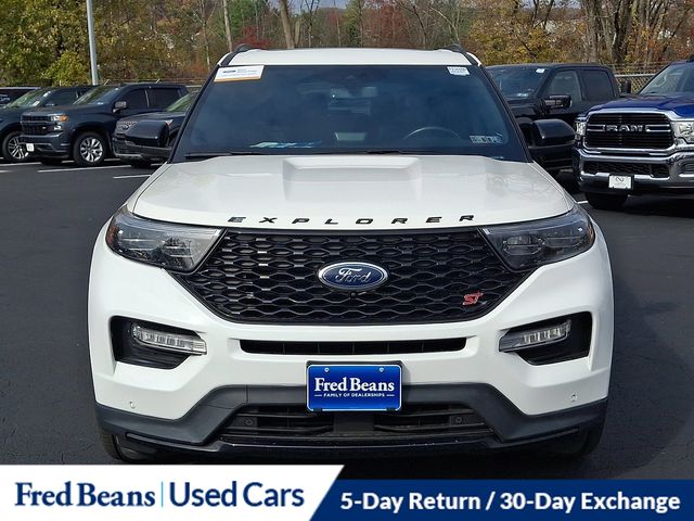 2022 Ford Explorer ST photo 2