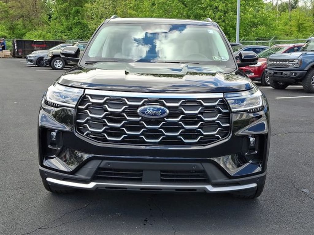 Used 2025 Ford Explorer Platinum SUV