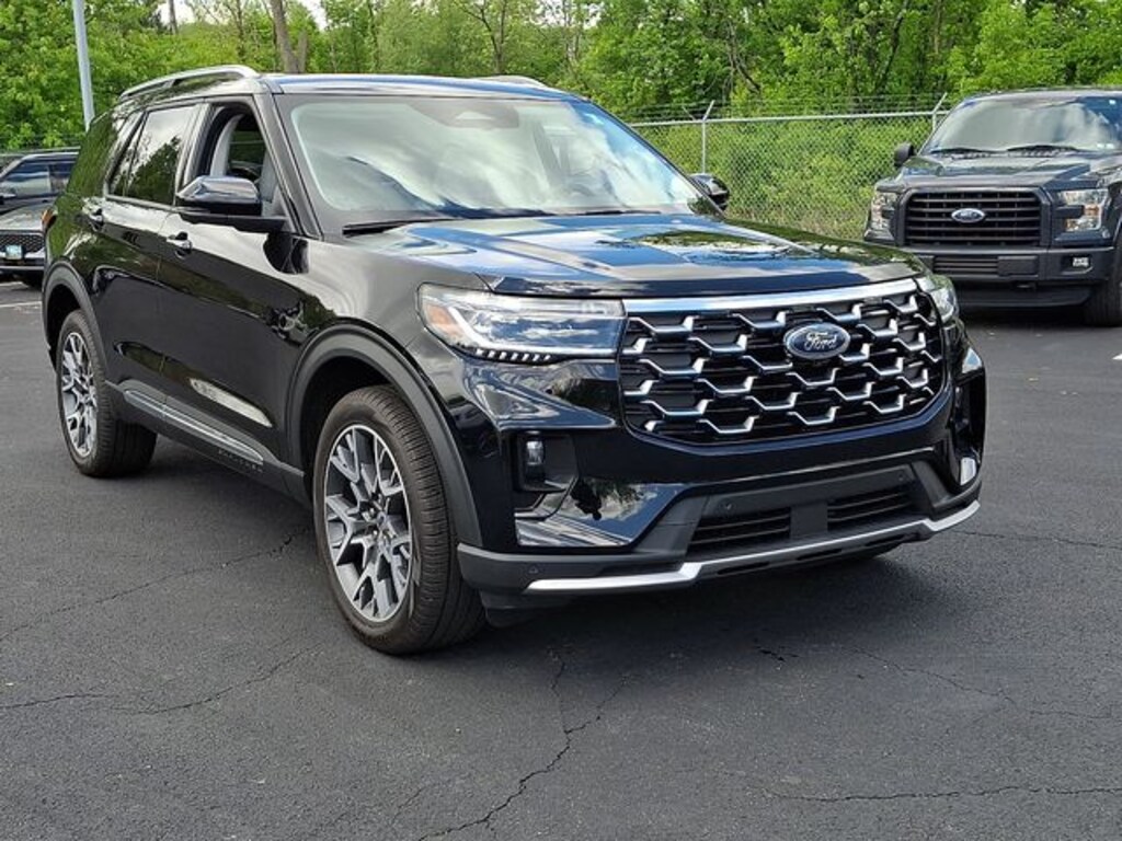 Used 2025 Ford Explorer Platinum SUV