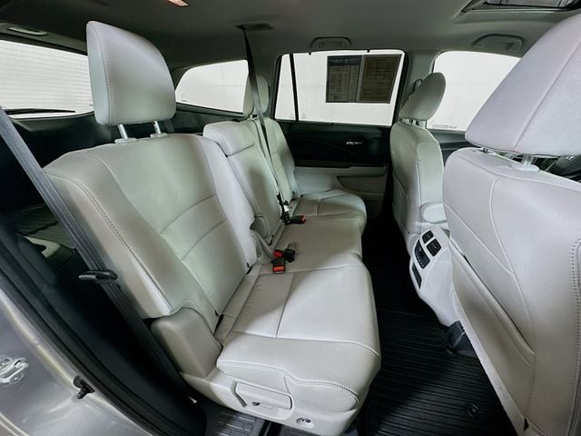 2022 Honda Pilot SE - Photo 32