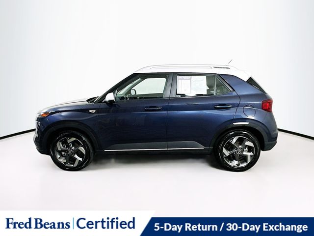 2023 Hyundai Venue Limited photo 2
