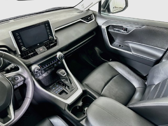 2021 Toyota RAV4 XLE Premium - Photo 28