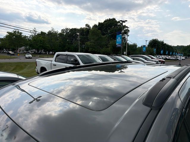 2025 Chrysler Pacifica Limited - Photo 5