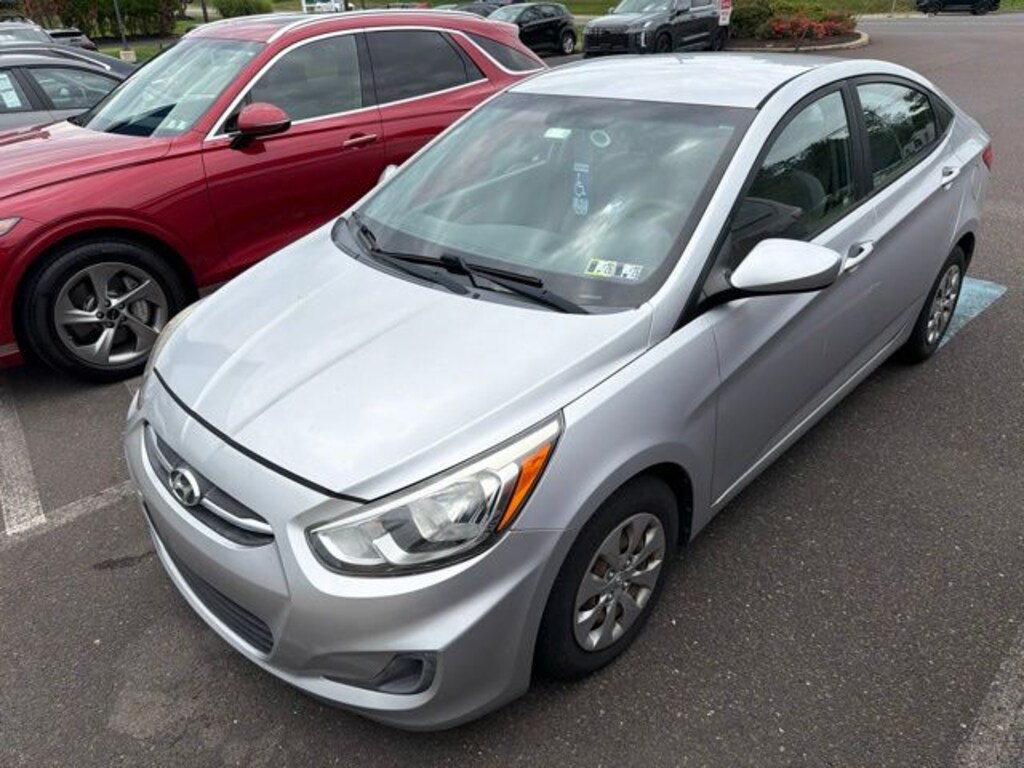 Used 2016 Hyundai Accent SE Sedan
