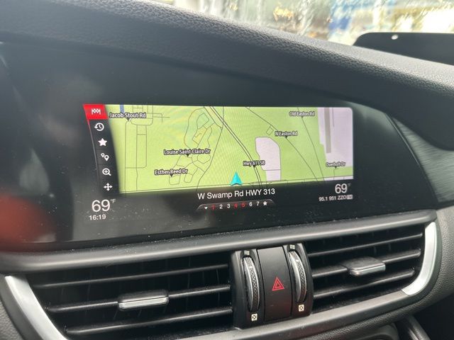 2018 Alfa Romeo Giulia Base - Photo 21