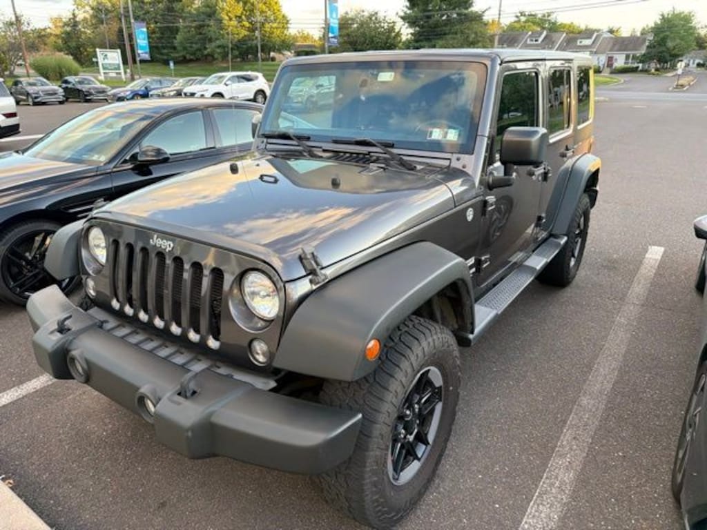 Used 2014 Jeep Wrangler Unlimited Sport SUV