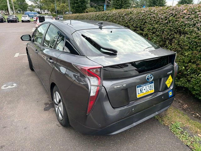 2017 Toyota Prius Three - Photo 7