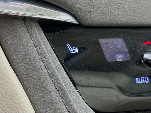 2018 Cadillac XT5 Luxury - Photo 26