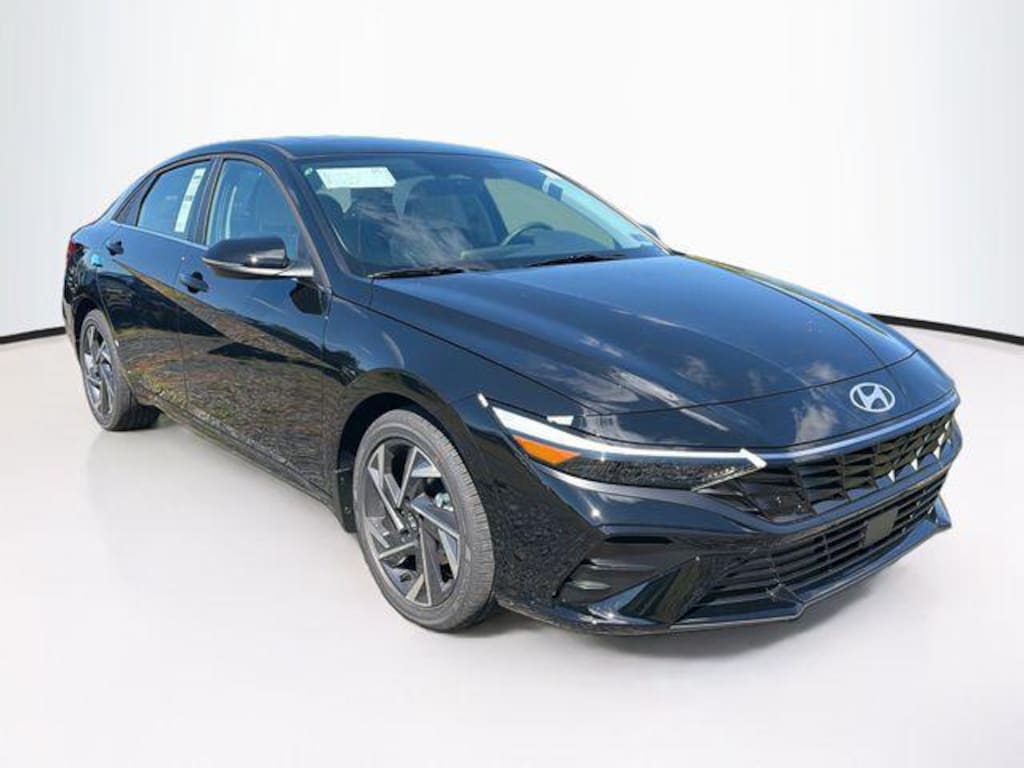 New 2026 Hyundai Elantra Limited Sedan
