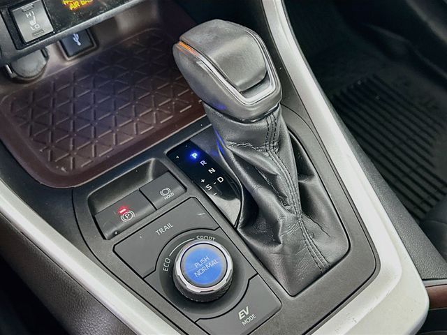 2021 Toyota RAV4 Limited - Photo 22