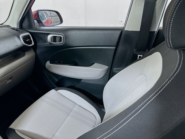 2023 Hyundai Venue SEL - Photo 27