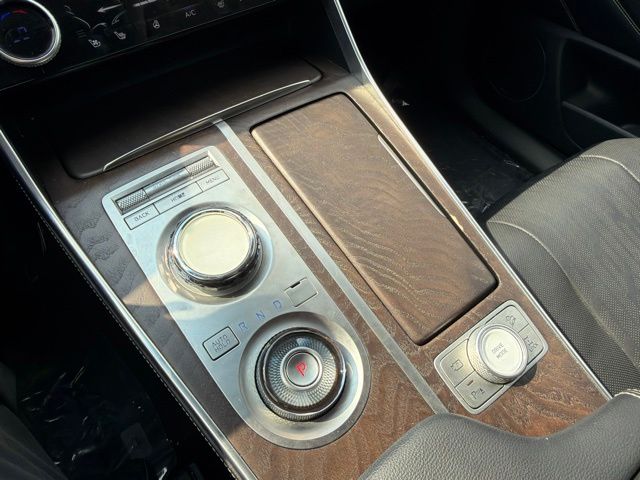 2024 GENESIS GV80 Standard - Photo 21