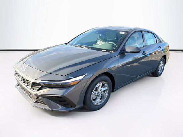 New 2026 Hyundai Elantra SE Sedan
