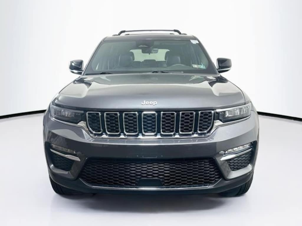 Used 2025 Jeep Grand Cherokee Limited SUV