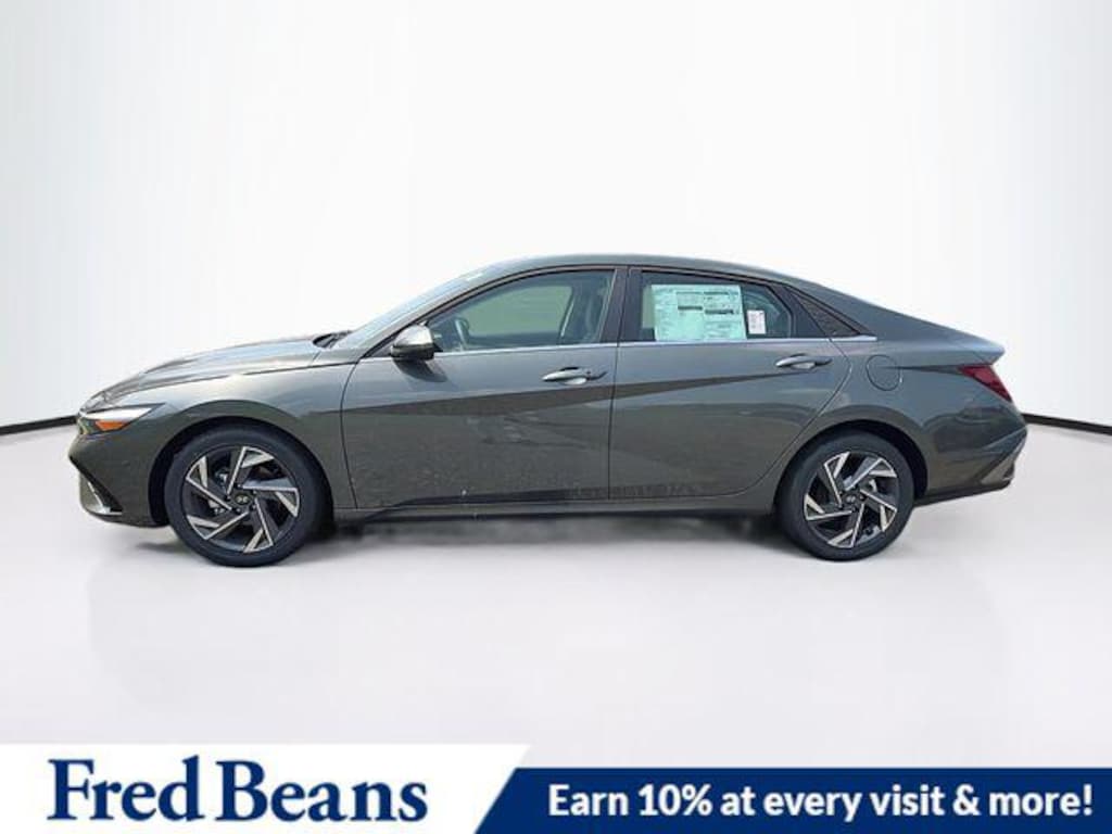 New 2026 Hyundai Elantra Limited Sedan
