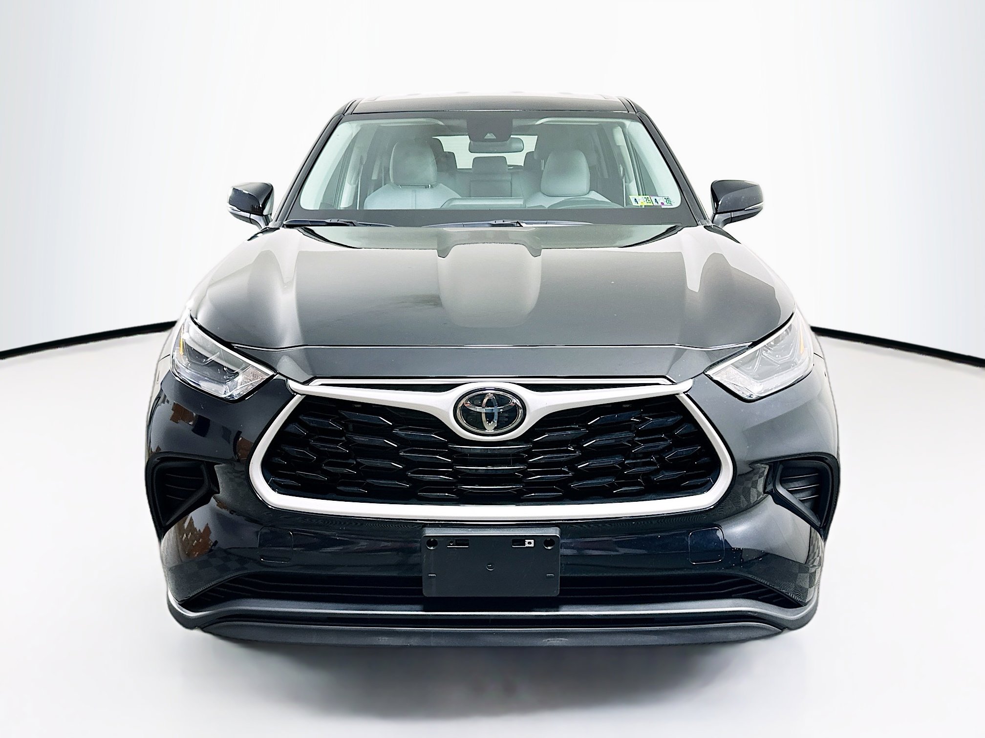 Used 2023 Toyota Highlander L with VIN 5TDKDRAH0PS526917 for sale in Doylestown, PA