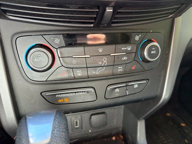 2017 Ford Escape SE - Photo 28