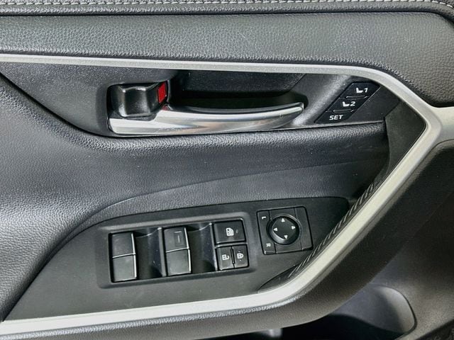 2021 Toyota RAV4 Limited - Photo 23