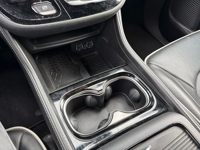 2025 Chrysler Pacifica Limited - Photo 21