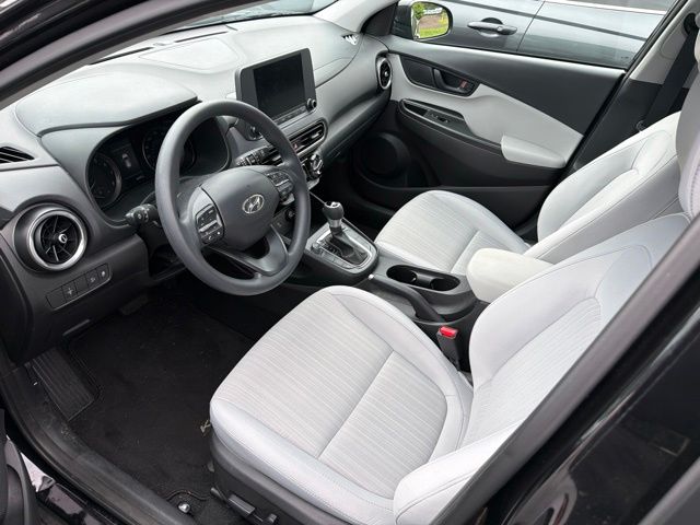 2023 Hyundai Kona SEL - Photo 18