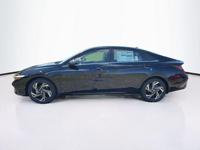 New 2026 Hyundai Elantra Limited Sedan