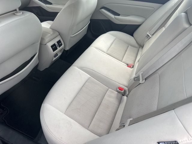 2019 Nissan Altima SV - Photo 19