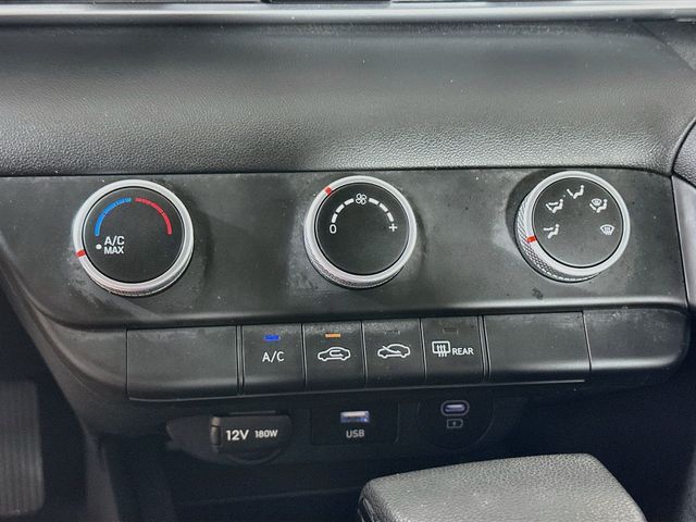 2025 Hyundai Elantra SE - Photo 19