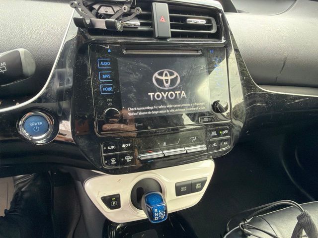 2017 Toyota Prius Three - Photo 17