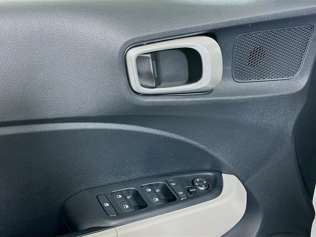 2026 Hyundai Venue SEL - Photo 22