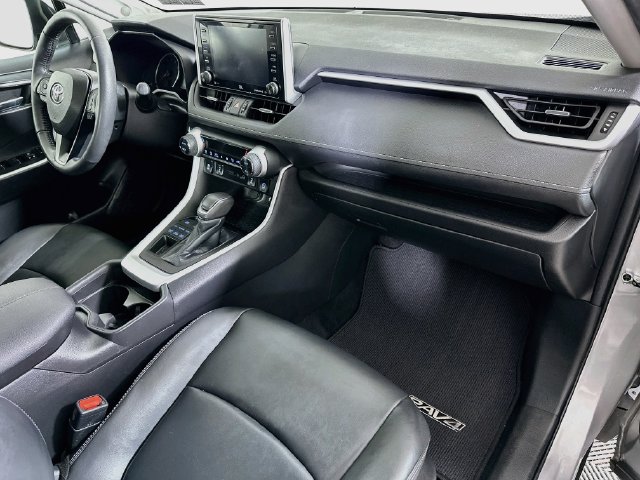 2021 Toyota RAV4 XLE Premium - Photo 34
