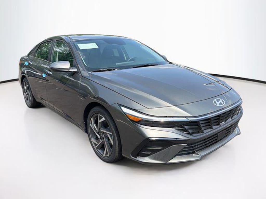 New 2026 Hyundai Elantra Limited Sedan