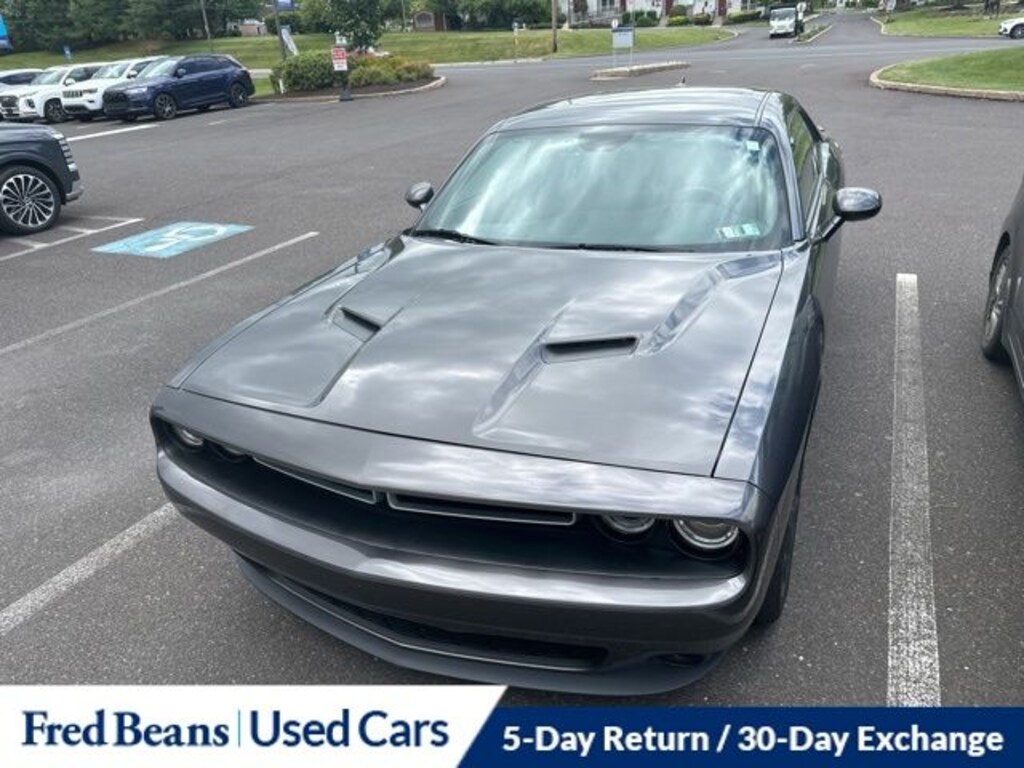 Certified 2016 Dodge Challenger SXT Coupe