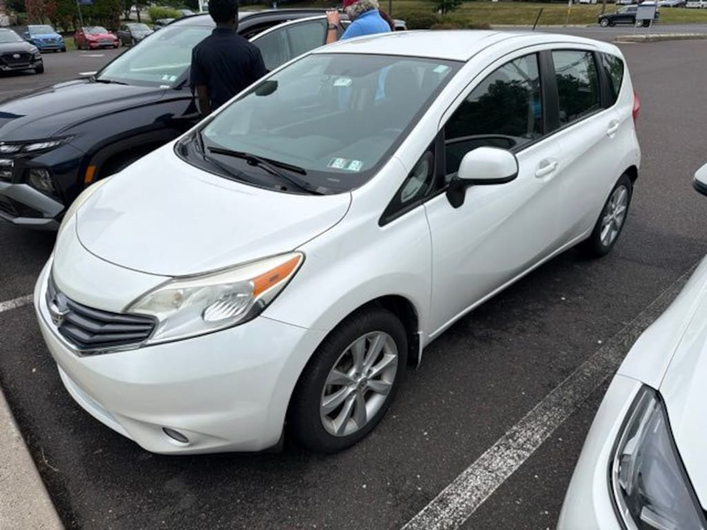 Used 2014 Nissan Versa Note SV Hatchback