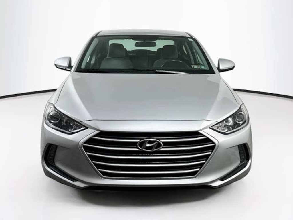 Used 2017 Hyundai Elantra SE Sedan