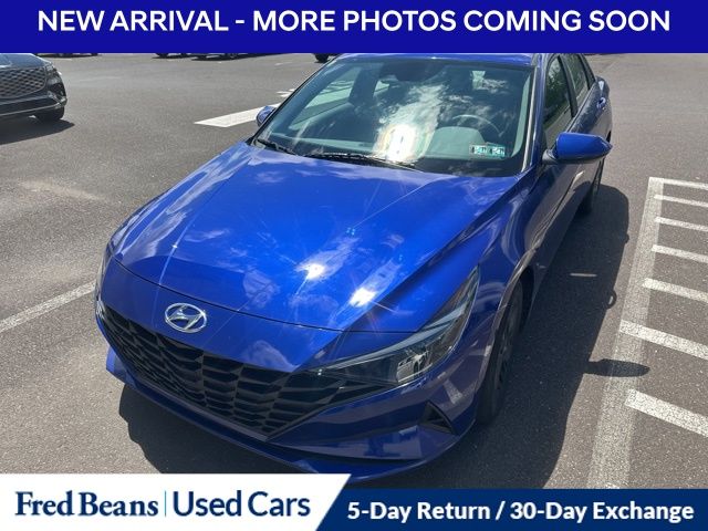 2022 Hyundai Elantra 2.0 SEL IVT's photo