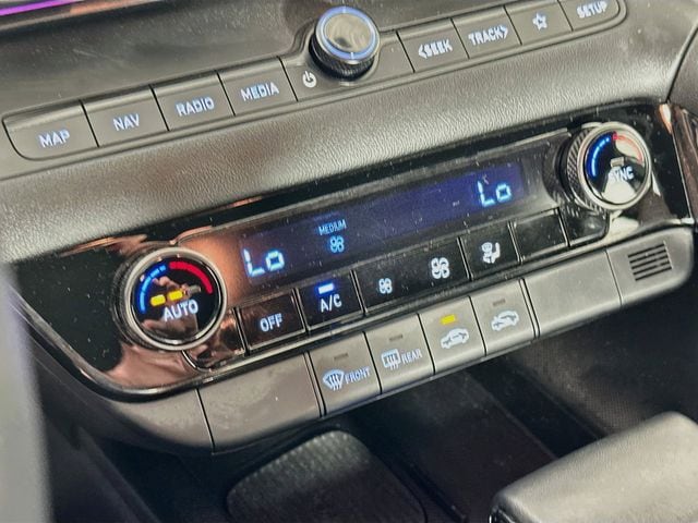 2025 Hyundai Elantra Blue - Photo 21