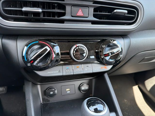 2023 Hyundai Kona SE - Photo 21