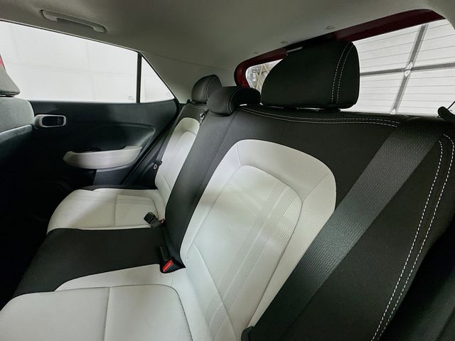 2023 Hyundai Venue SEL - Photo 28
