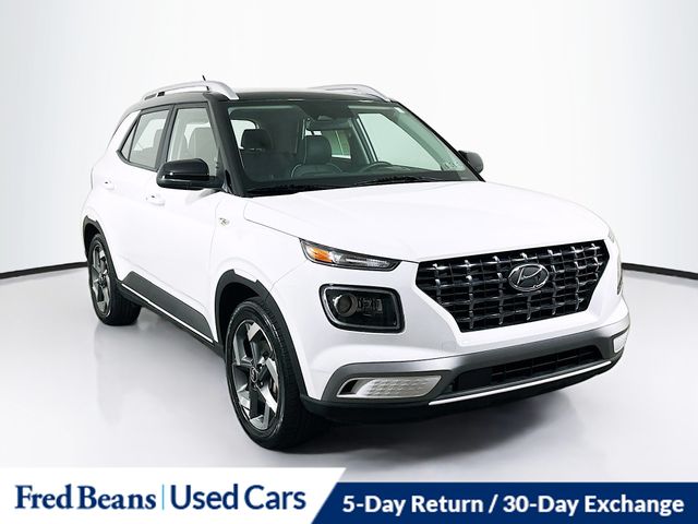 2024 Hyundai Venue Limited IVT's photo