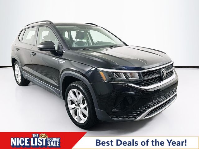 2023 Volkswagen Taos S's photo